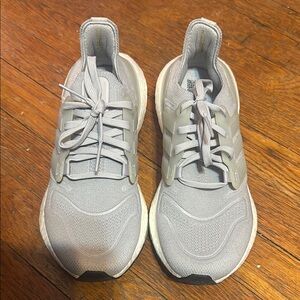 Adidas Ultraboost 22